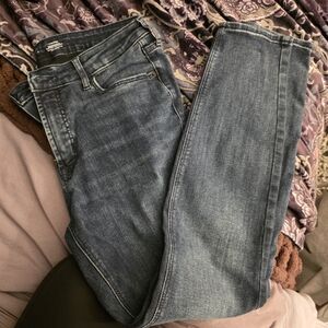 Classic Women's Blue Denim Jeans - Skinny Fit